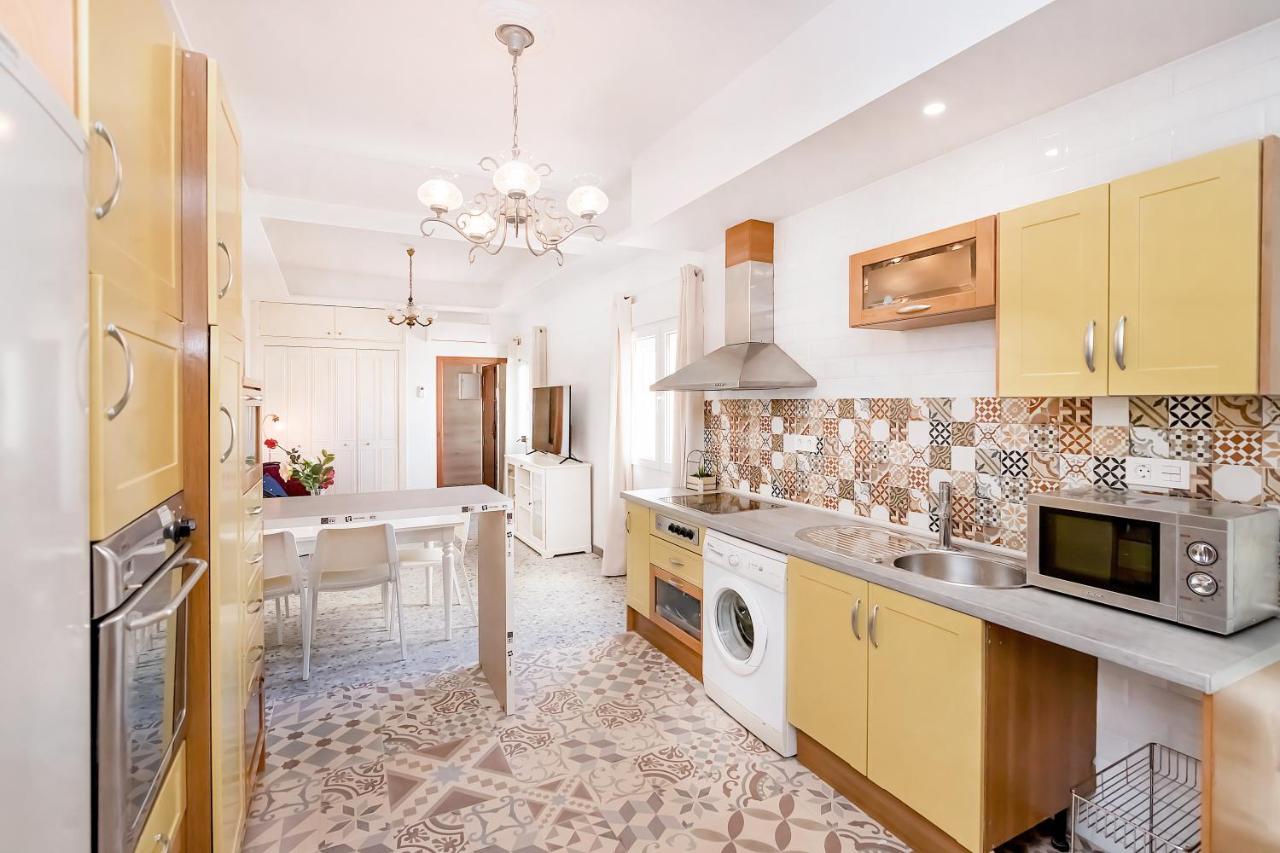 Marmoles 19, City Center Apartment มาลากา ภายนอก รูปภาพ